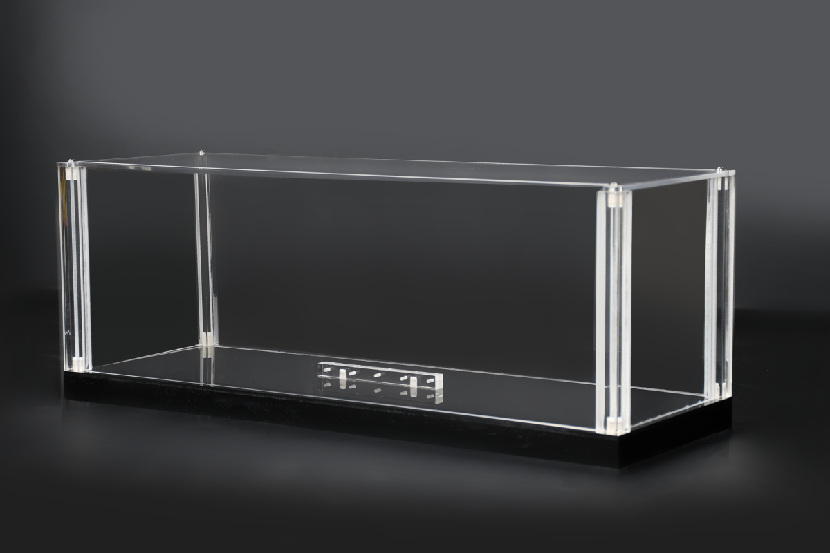 Luxurious acrylic showcase | IMC Models